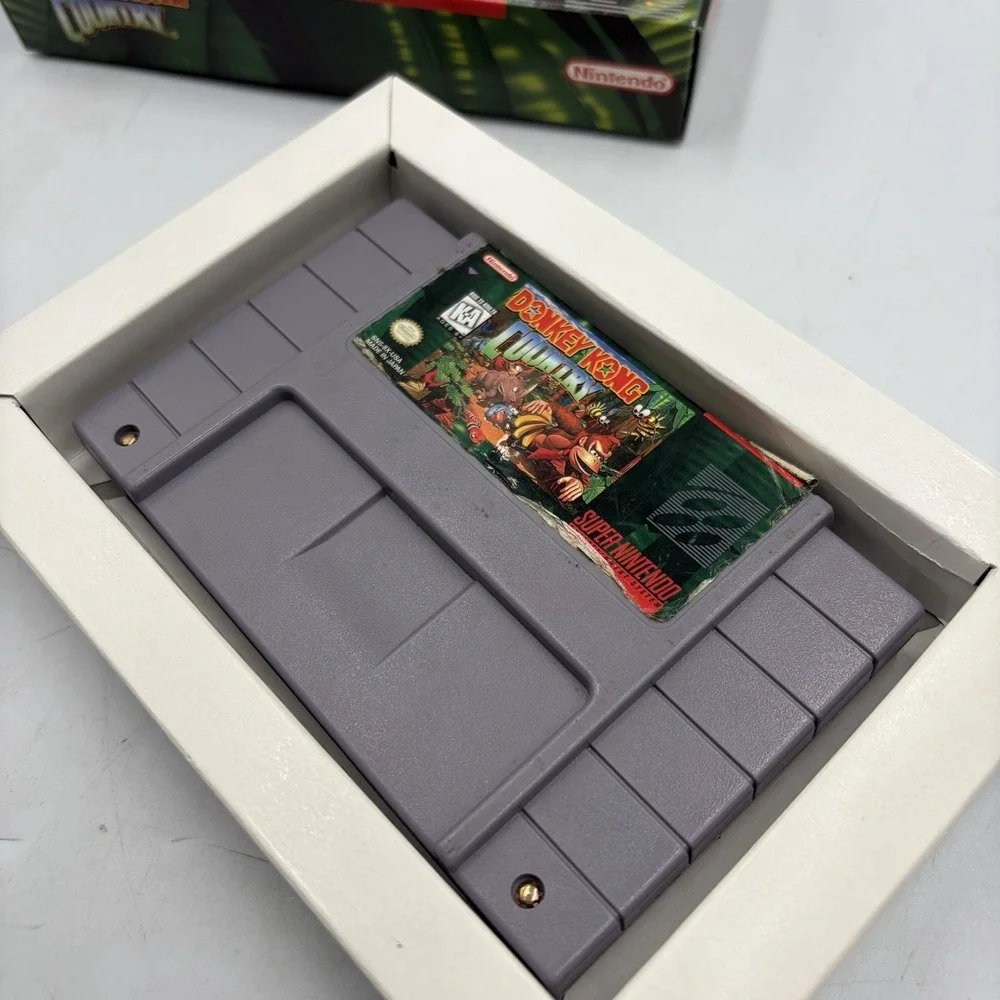 Donkey Kong Country Super Nintendo SNES 1994 Complete CIB Manual Inserts